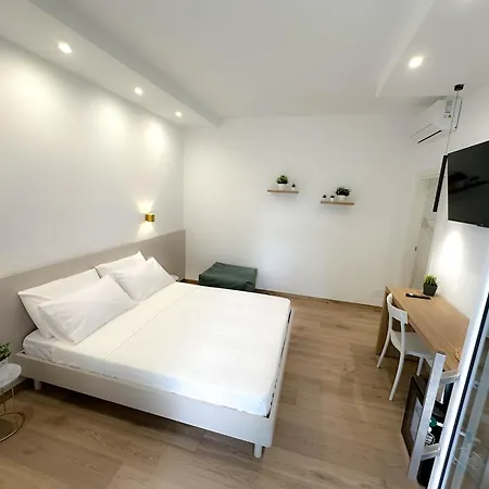 Tenuta57 - Nuovissimo B&B - Immerso Nella Tranquillita - Pochi Minuti Dal Mare Di Terracina - Private Parking - Free Wi-Fi Exterior photo