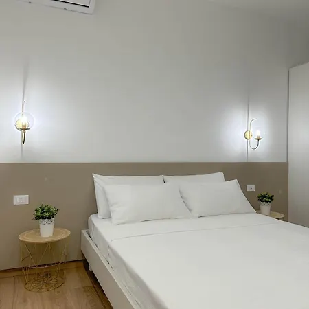 Tenuta57 - Nuovissimo B&B - Immerso Nella Tranquillita - Pochi Minuti Dal Mare Di Terracina - Private Parking - Free Wi-Fi Exterior photo