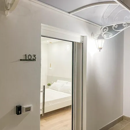 Tenuta57 - Nuovissimo B&B - Immerso Nella Tranquillita - Pochi Minuti Dal Mare Di Terracina - Private Parking - Free Wi-Fi Exterior photo